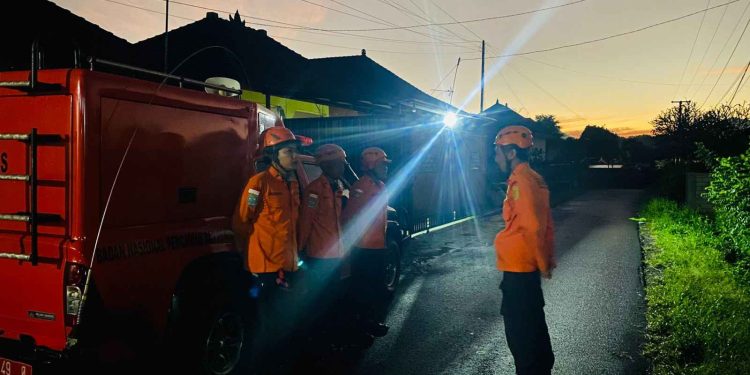 Ibu dan Anak Hilang di Gunung Batukaru, Tim SAR Cari di Hutan