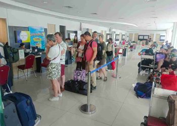 Erupsi Lewotobi Imbas Bandara Ngurah Rai, Puluhan Penerbangan Terpengaruh