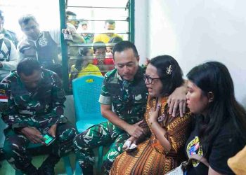 Kunjungan Pangdam IX Udayana Janji Tegakkan Keadilan untuk Prada Lucky
