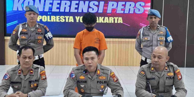 Pengemudi Tersangka Penerobos Lampu Merah di Yogyakarta, Korban Tewas Terpental 5 Meter