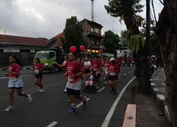 Merayakan Kemerdekaan dengan Langkah Sehat Ribuan Warga Peringati HUT RI Lewat Lari Bersama