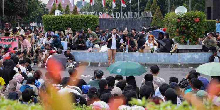 Aksi Demonstrasi Indonesia Dapat Sorotan PBB, Rektor UGM Minta Penyelidikan HAM