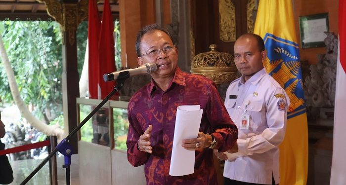 Gotong Royong Semesta Berencana Bali Tingkatkan Penanaman Pohon dan Kebersihan Sungai Bersama