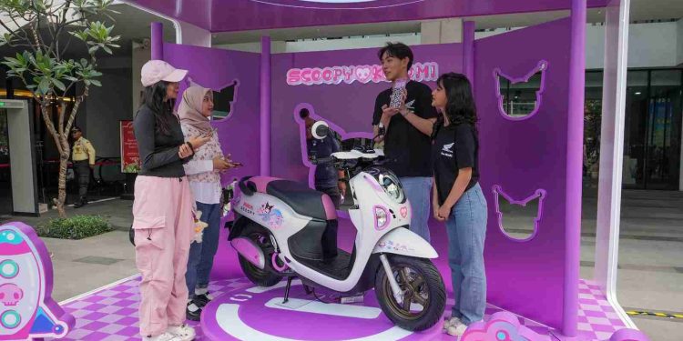 Scoopy Tampil Lebih Funky dengan Kolaborasi Edisi Terbatas Kuromi