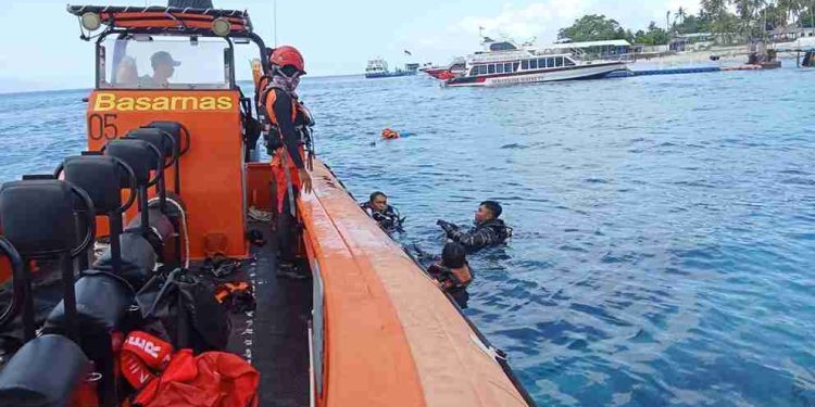 Tim SAR Mencari Pekerja Hilang saat Spearfishing di Nusa Penida