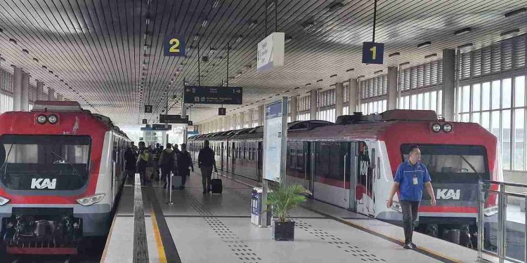 Targetkan 60 Persen Penumpang Pesawat Gunakan KA Bandara YIA Jelang Nataru 2025/2026