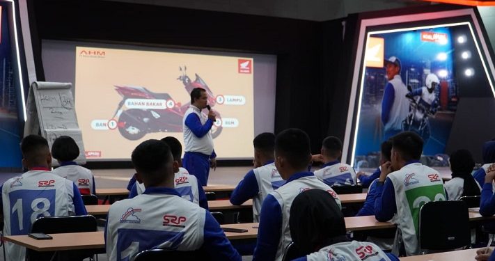Gairah Keselamatan Generasi Muda: Ajak 125 Mahasiswa Jadi Pejuang Safety Riding