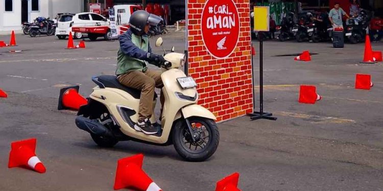 Kampanye Keselamatan Berkendara, Karyawan Coca-Cola Diberi Keahlian Membaca Bahaya