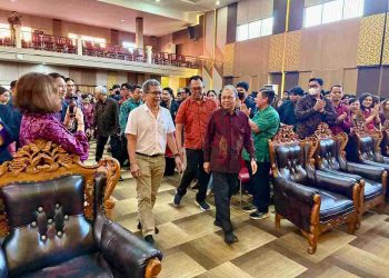 Menjaga Nalar di Era Digital: Koster dan Rocky Gerung Bertemu dalam Diskusi di Unmas