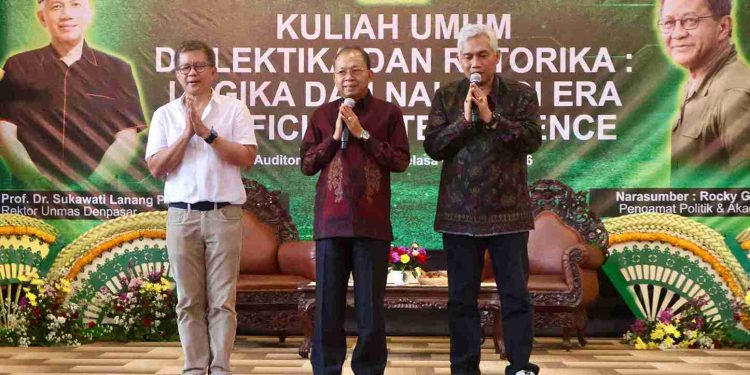 Rocky Gerung di UNMAS: Hidup Tak Pasti tetapi Ada Kopi Arak