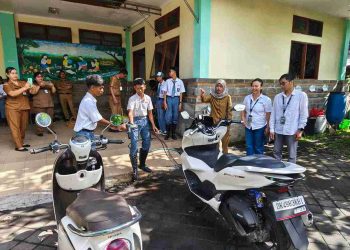 Berdayakan Siswa Difabel dengan Kurikulum Cuci Motor di SLB Negeri 3 Denpasar