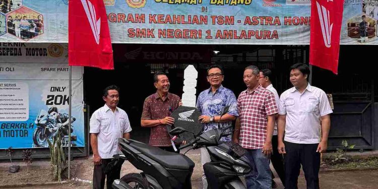 Resmikan TUK Grade A di SMK Negeri 1 Amlapura, Astra Motor Bali Cetak Generasi Mekanik Muda