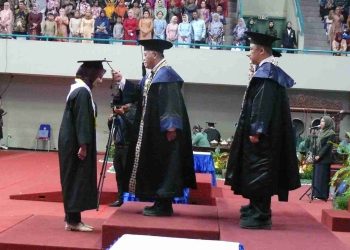 Wisuda UNY 1566 Lulusan dengan 29 Menerima Predikat Summa Cumlaude