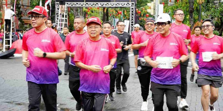 Gubernur Koster Hadiri Denpasar Fun Run 6K untuk Mendorong Gaya Hidup Sehat