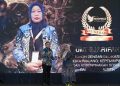 Dedikasi di Dunia Pers, Umi Sjarifah Terima Anugerah 2026